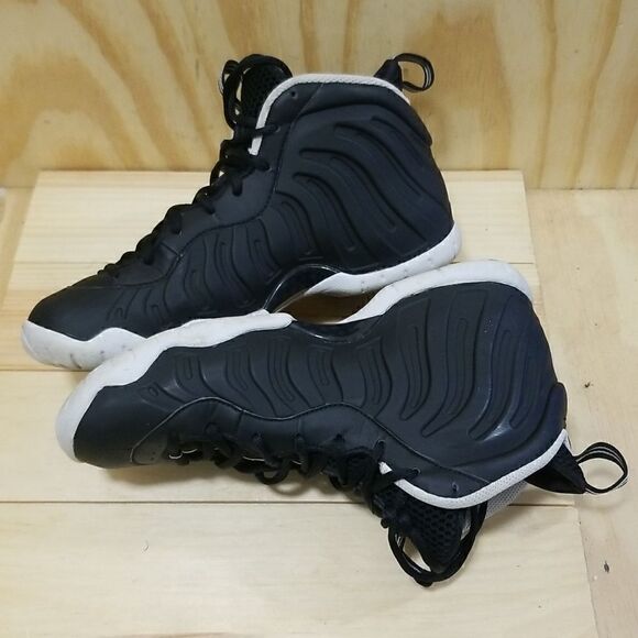 Nike Air Foamposite Pro Dr. Doom 2016 Mens size 7 , Wmn's size 8 - Picture 3 of 8